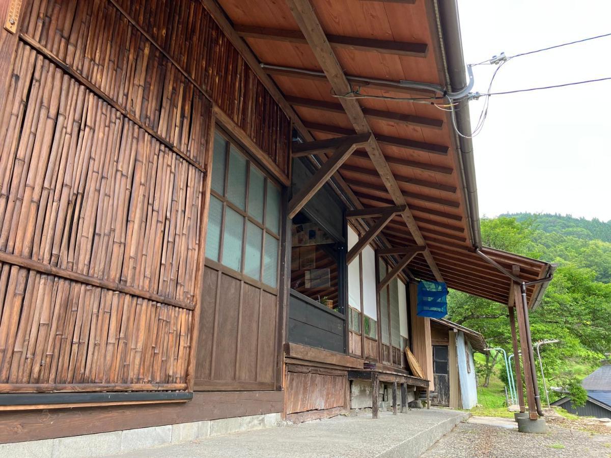 Guesthouse Boro-Ya Otoyocho Екстер'єр фото